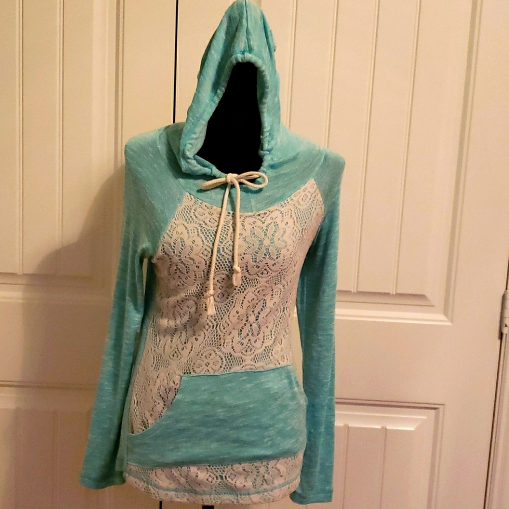 Hooded long sleeve